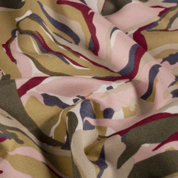 Punta di Roma mit abstraktem rosa Print