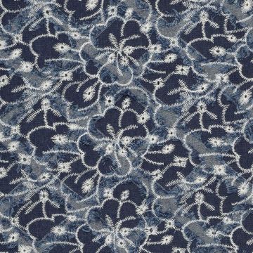 Indigo Denim mit allover gesticktem Fransenblock