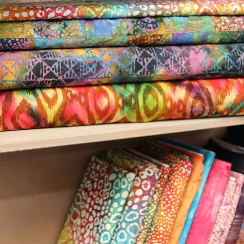 Wat is batik en hoe maak je batik met een eeuwenoude verftechniek