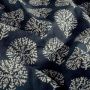 Baumwoll-Batik Mistelzweig auf Blau