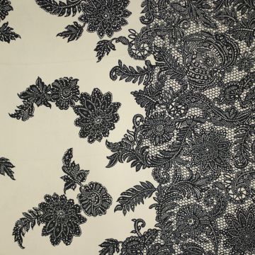 Satin Bordüre Spitze Look