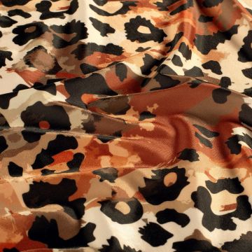 Lycra Sportswear mit Leopardenflecken